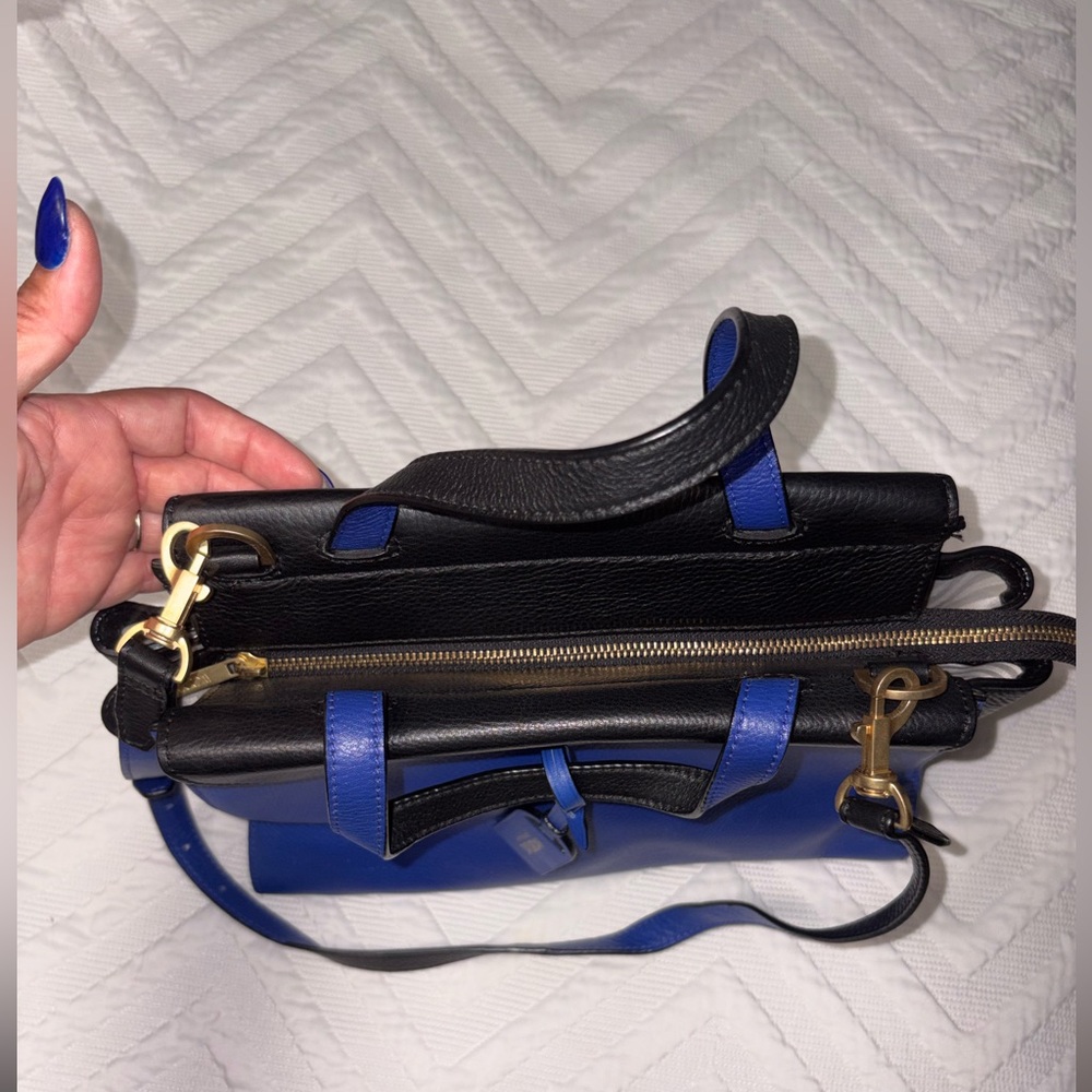 Kate spade Saturday , Stylish Black and Blue Women's leather  Bag - Picture 3 of 16